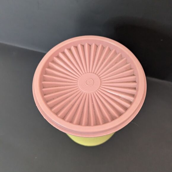 Vintage Tupperware Yellow and pink 1970s canister 811-6 - Picture 3 of 8
